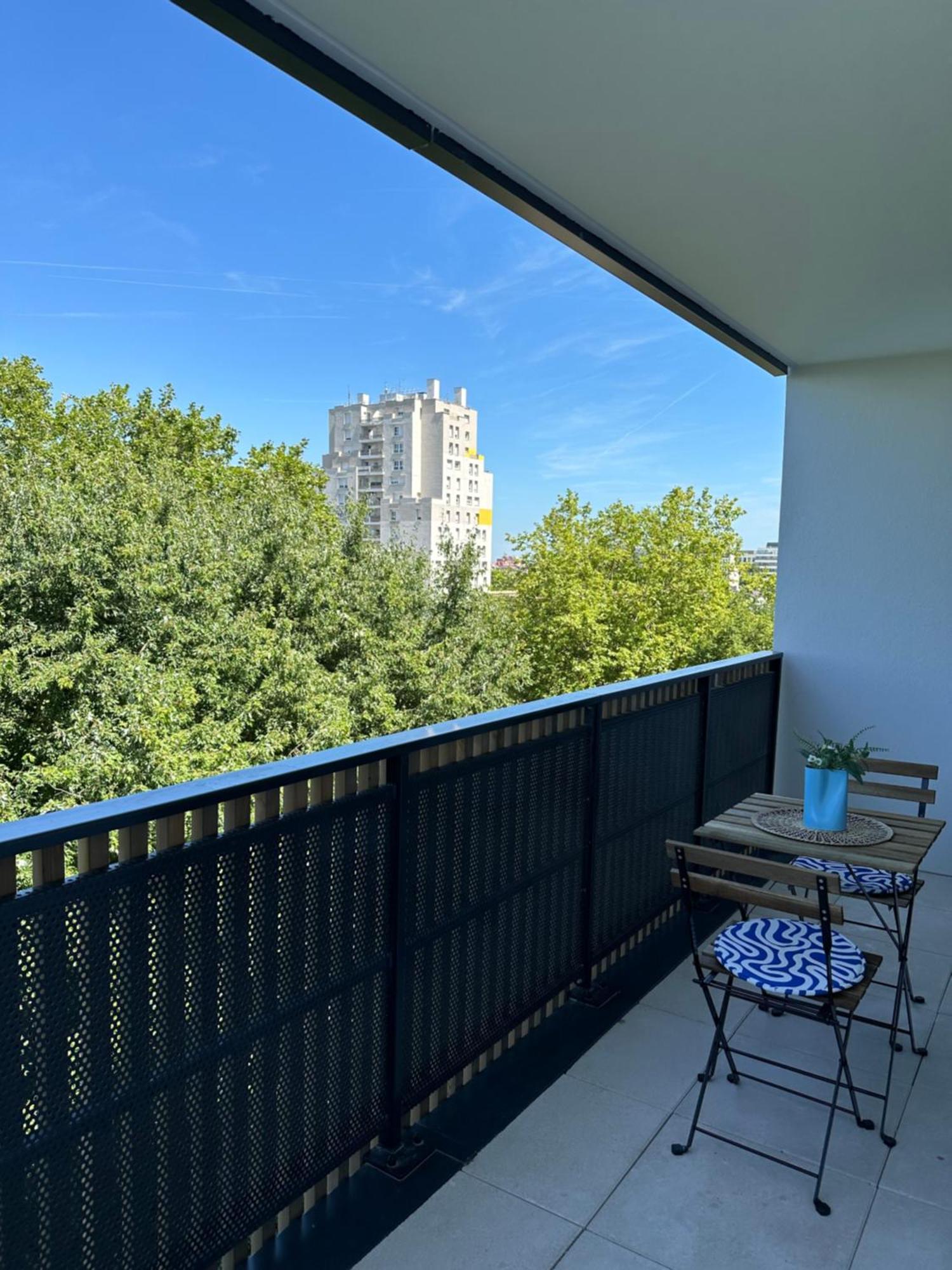 Appartement Entre Paris Et Disney Noisy-le-Grand Exteriör bild